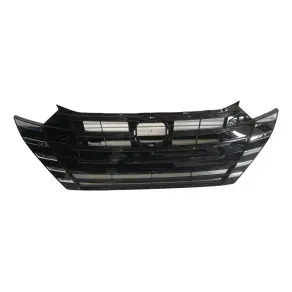 REJILLA-DEFENSA-NISSAN-VERSA-2019-2025-ORIGINAL